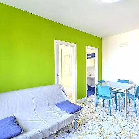 In Sleeps 2 Includes Air Con Lägenhet Agropoli