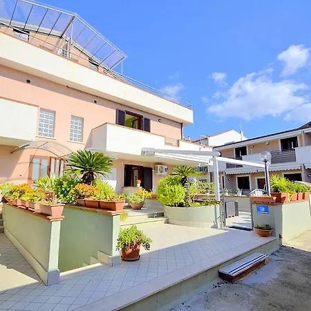 In Sleeps 2 Includes Air Con Lägenhet Agropoli